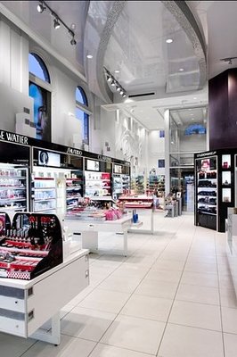 化妝品零售信息咨詢服務(wù)的價(jià)值與發(fā)展